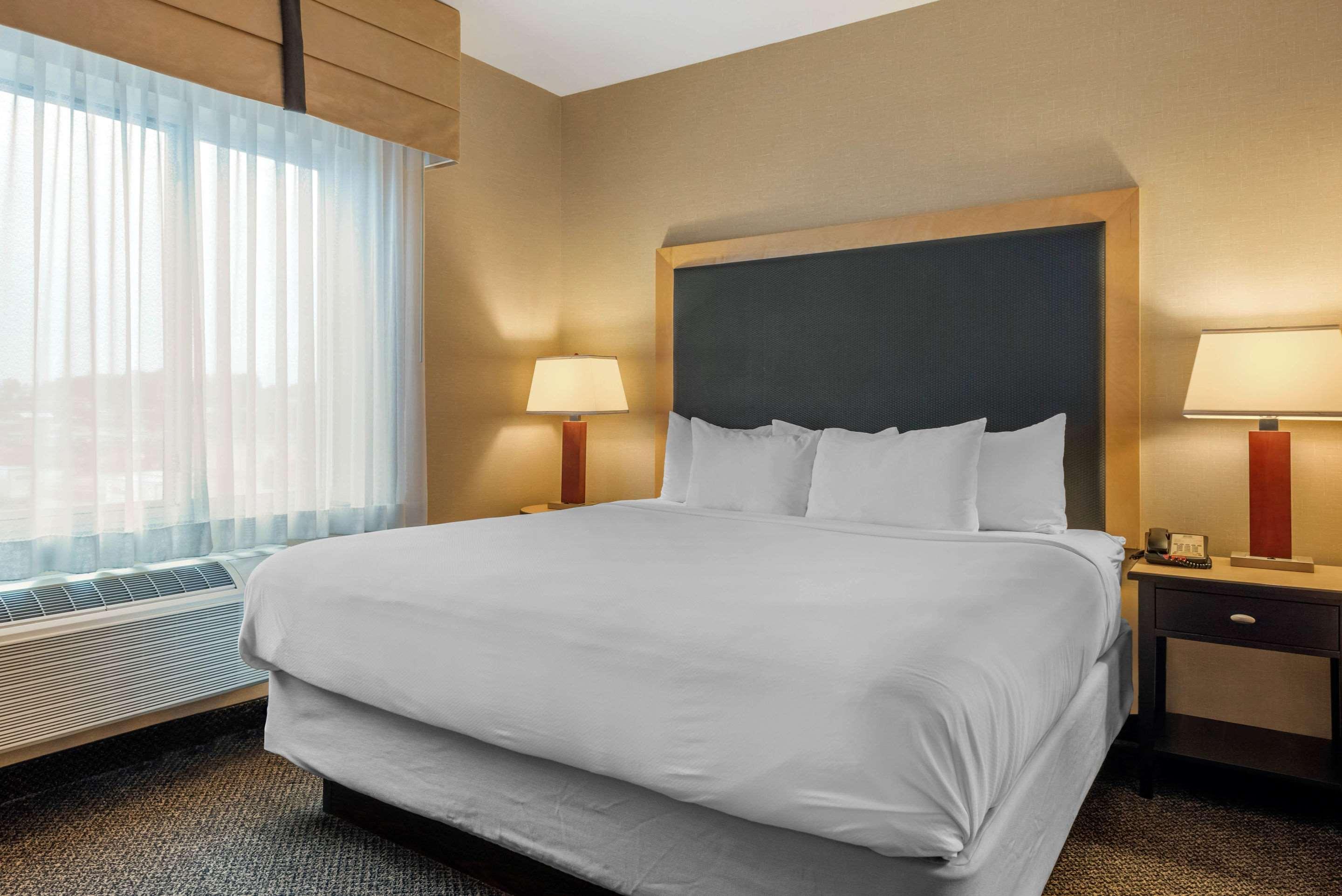 Cambria Hotel Akron - Canton Airport Uniontown Экстерьер фото