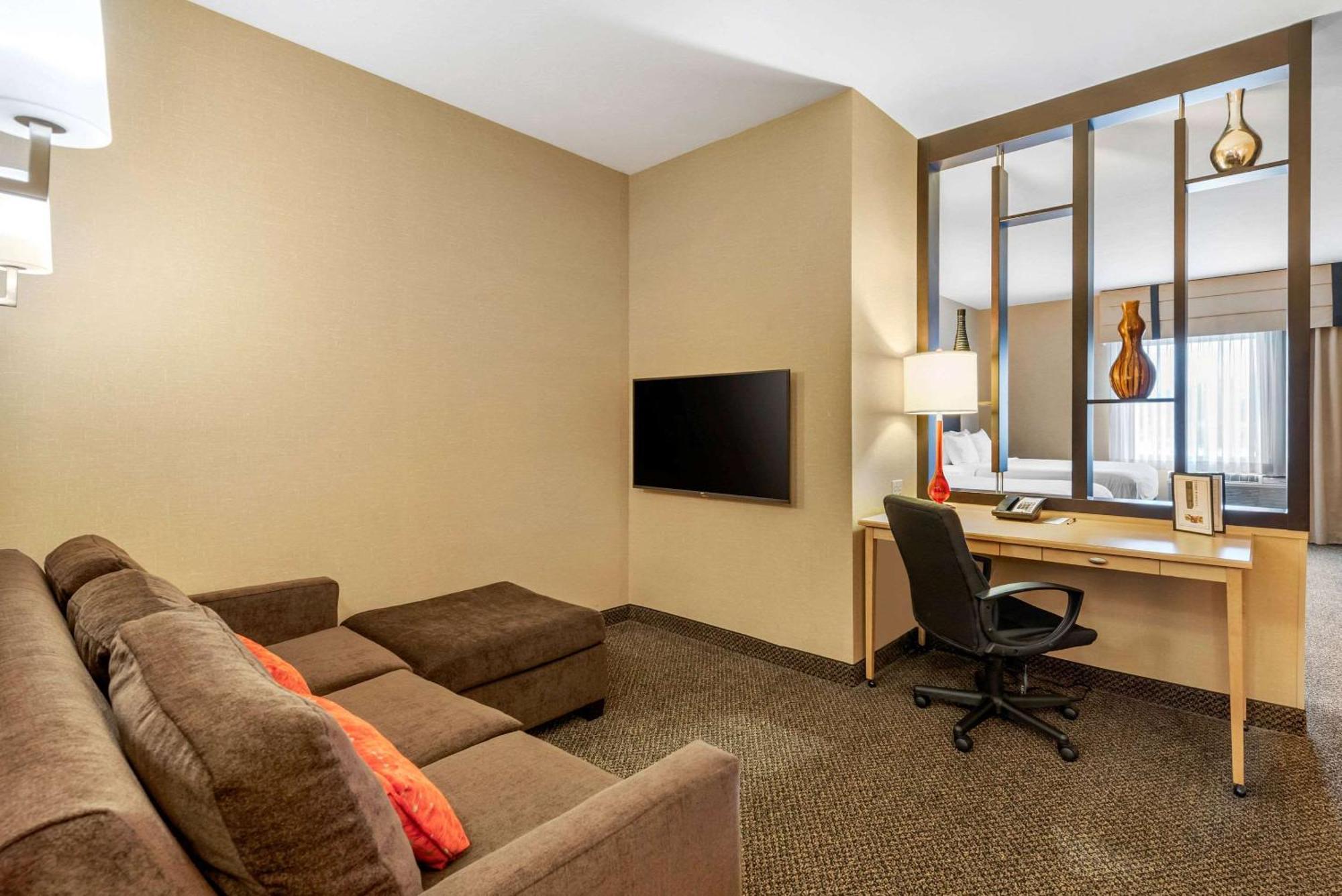Cambria Hotel Akron - Canton Airport Uniontown Экстерьер фото