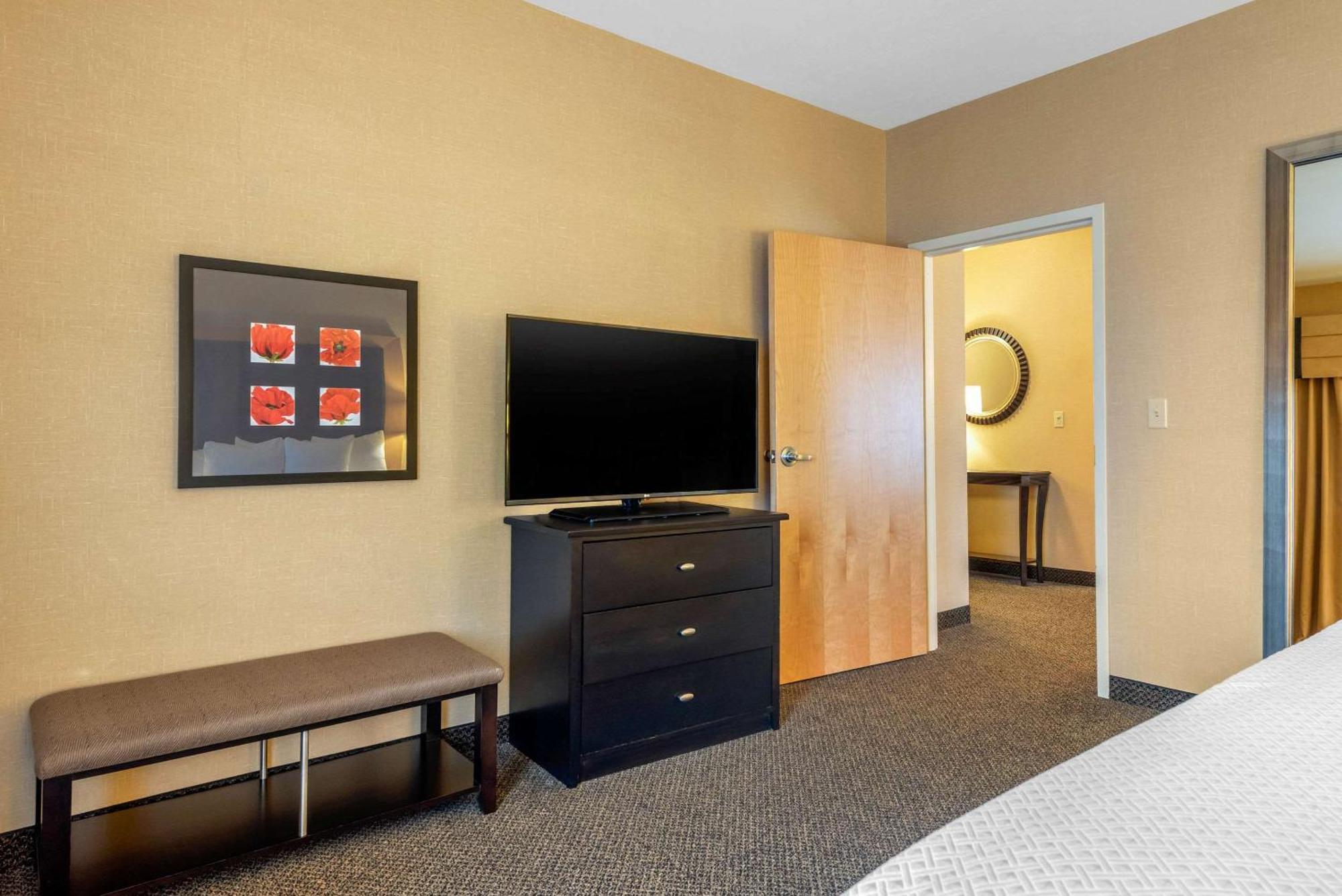 Cambria Hotel Akron - Canton Airport Uniontown Экстерьер фото