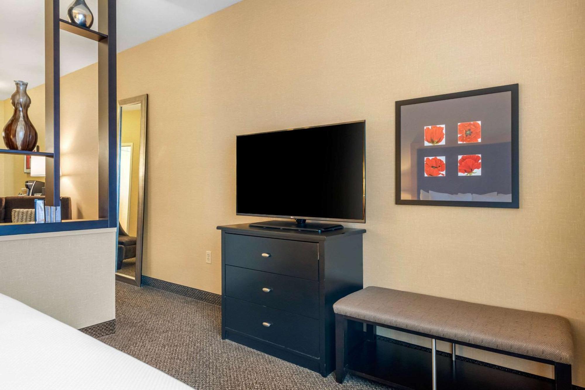 Cambria Hotel Akron - Canton Airport Uniontown Экстерьер фото